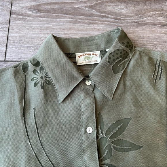 Vintage Banana Bay Resortwear Sheer Floral Pattern Button  Down Shirt - Picture 7 of 15